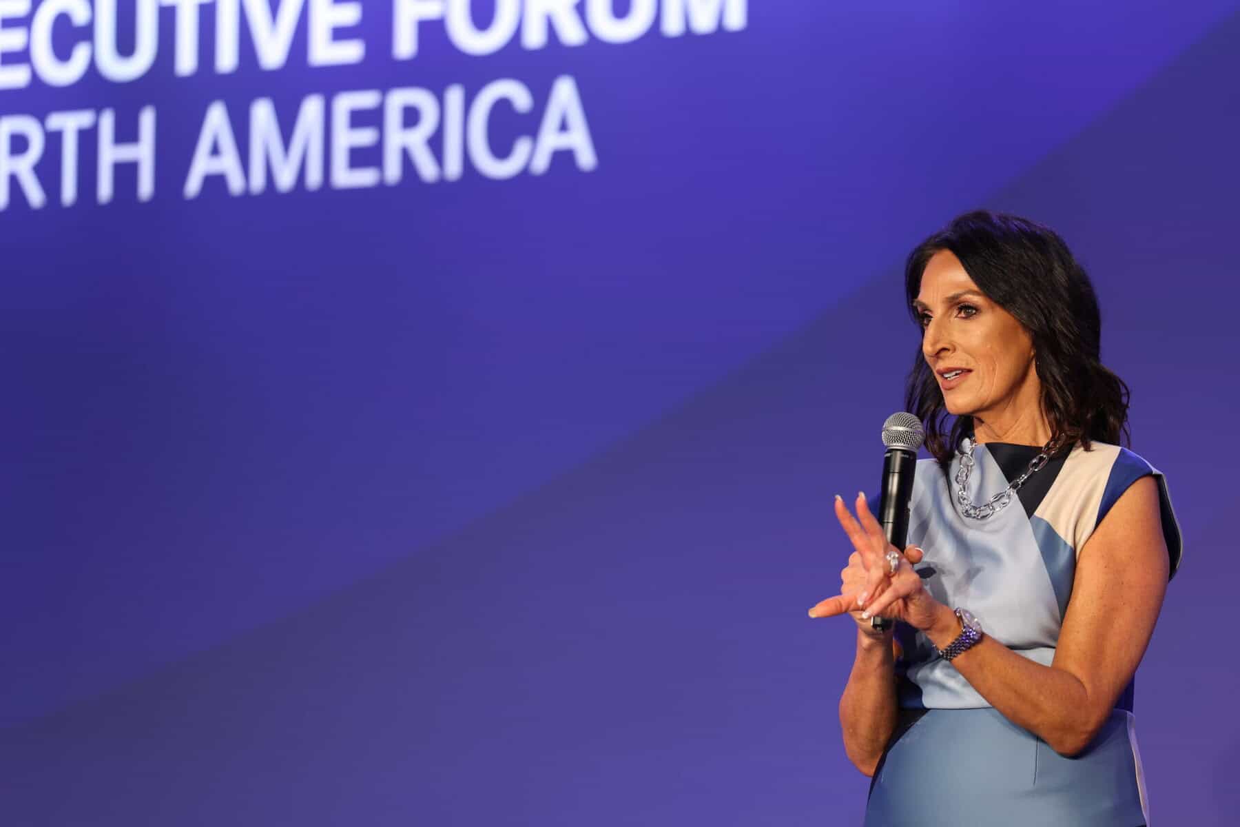 Ursula Williams speaking at Executive Forum North America